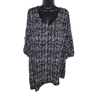 Lane Bryant cold shoulder asymmetric hem Tunic too size 22/24